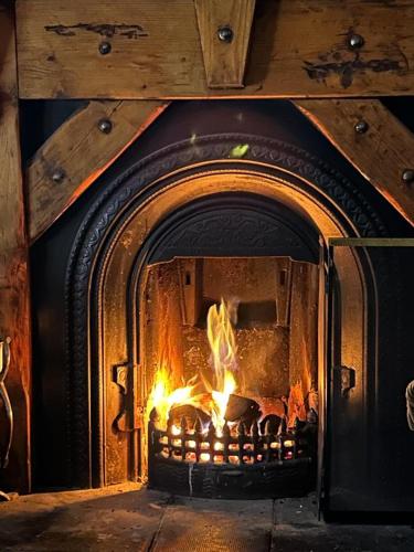 Cosy cottage with sea & mountain views Carnlough — 4-Star Luxury Hotel in Carnlough, United Kingdom