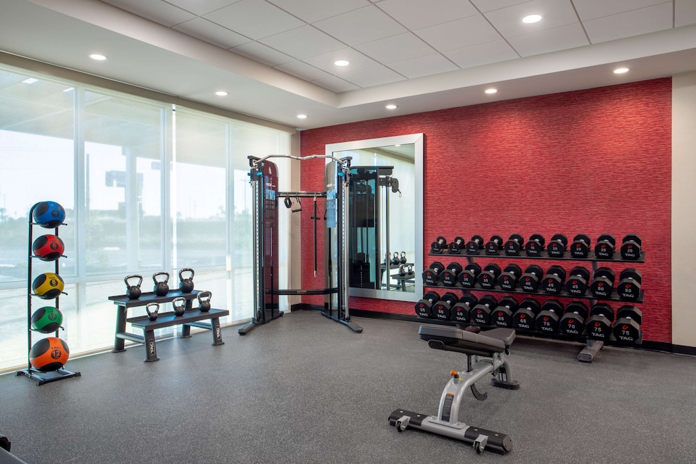Home2 Suites by Hilton Calhoun - photo 28