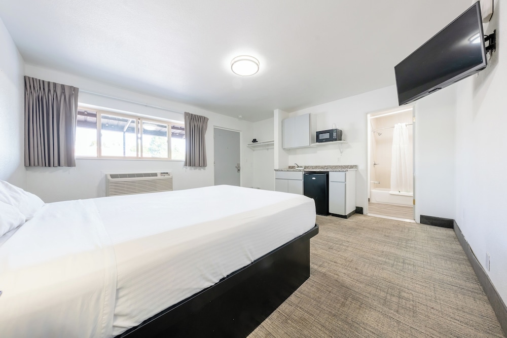 Banfield Studios By OYO Portland OR - photo 19