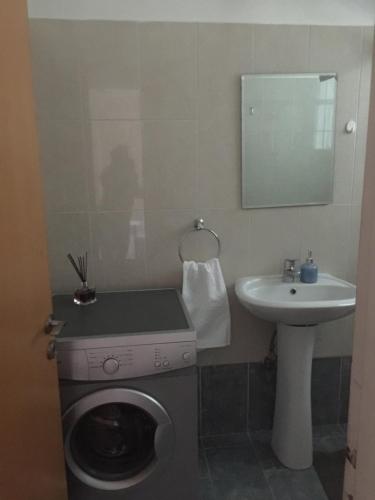 Davi’s Studio Apartment