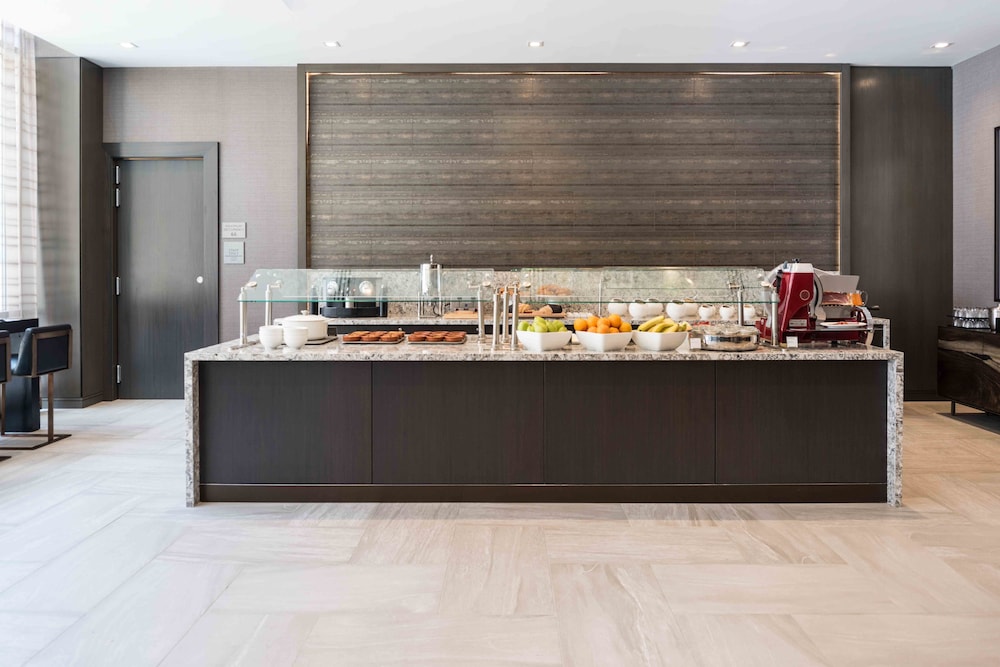 AC Hotel by Marriott Boston Cleveland Circle - photo 53