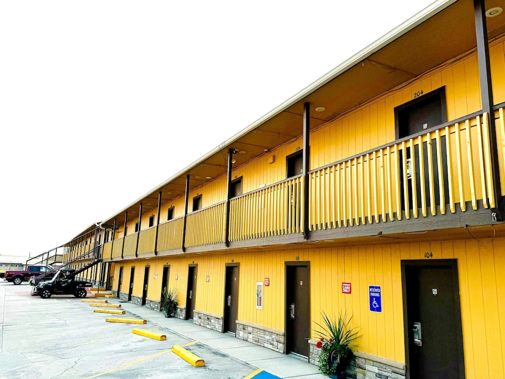 Americas Best Value Inn Salmon - photo 4