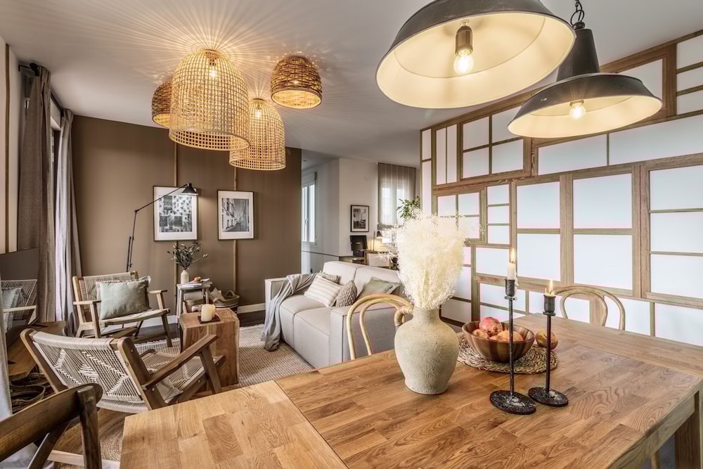 Lora 2 Bedroom Apartment in Almagro hotel Almagro Madrid