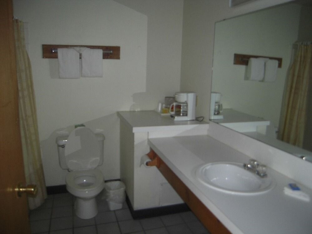 Oakhill Inn Tahlequah - photo 15