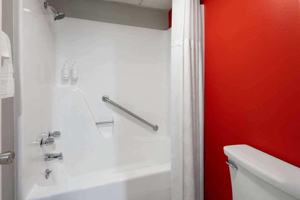 Super 8 by Wyndham Hazleton - photo 11