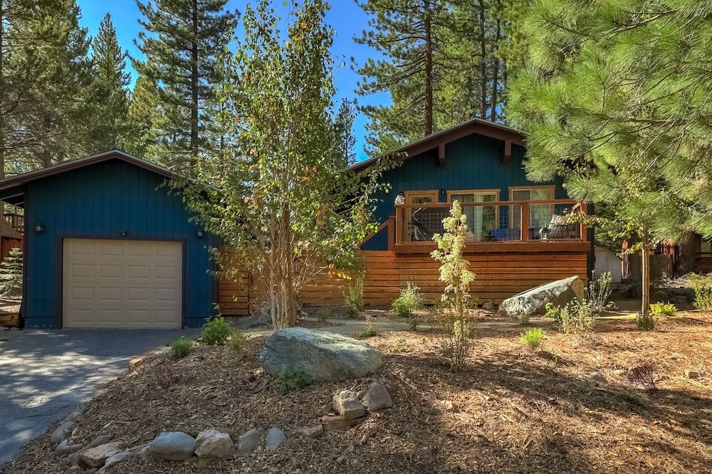 Guadalupe Getaway Pets Hot Tub Ac — South Lake Tahoe