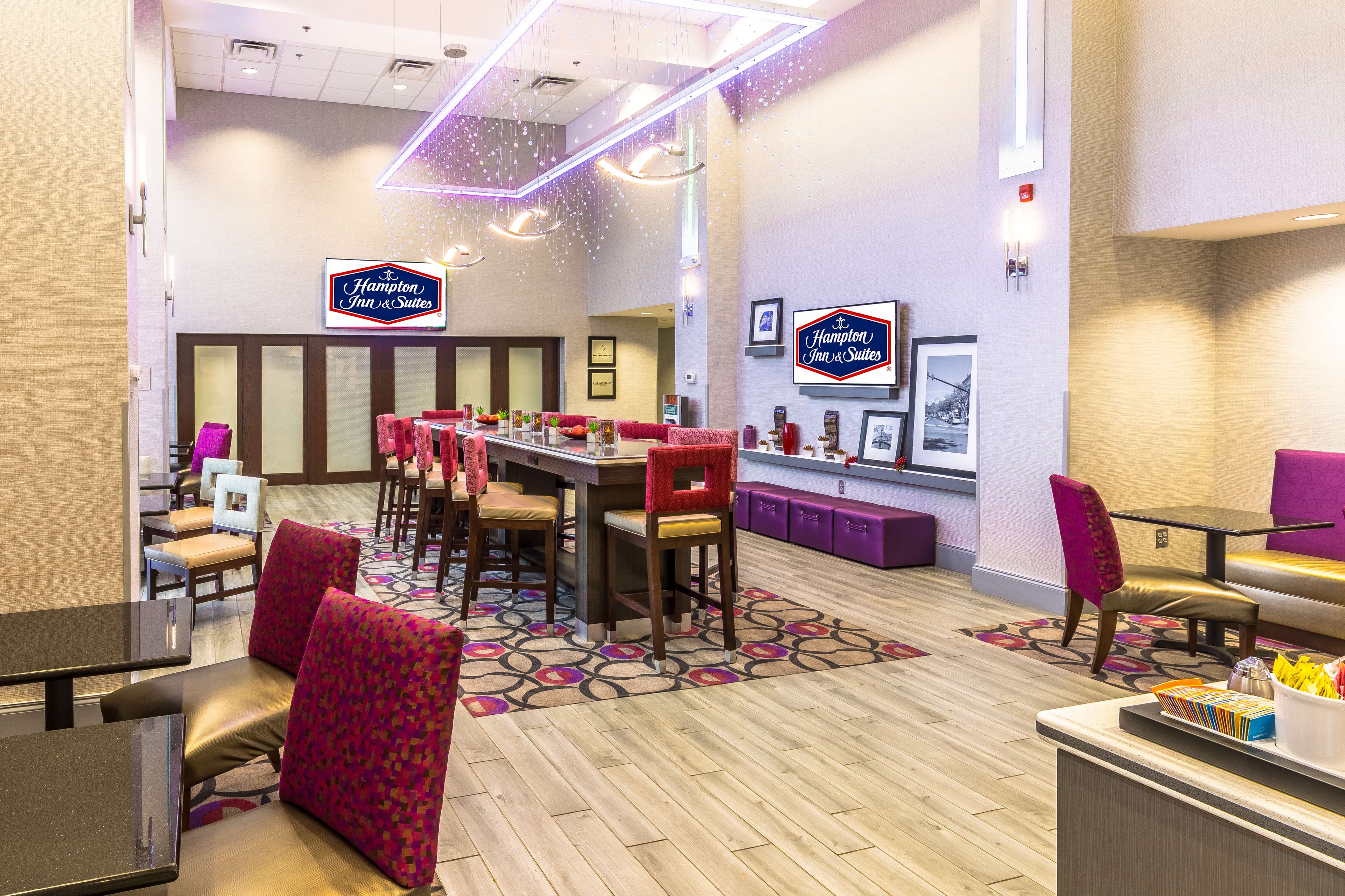 Hampton Inn & Suites Dublin - photo 12