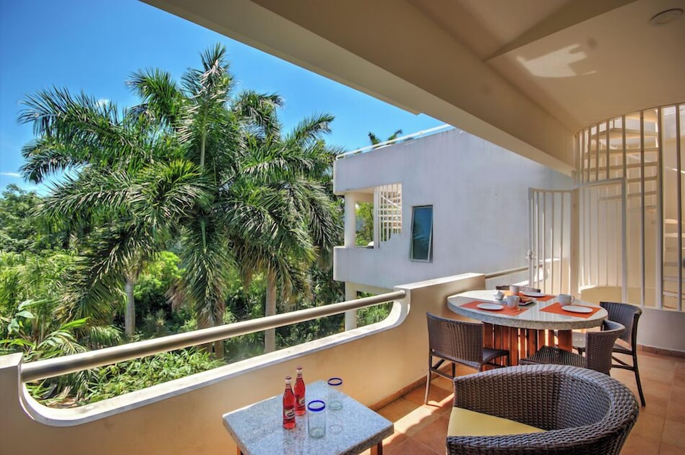 Riviera Maya Suites