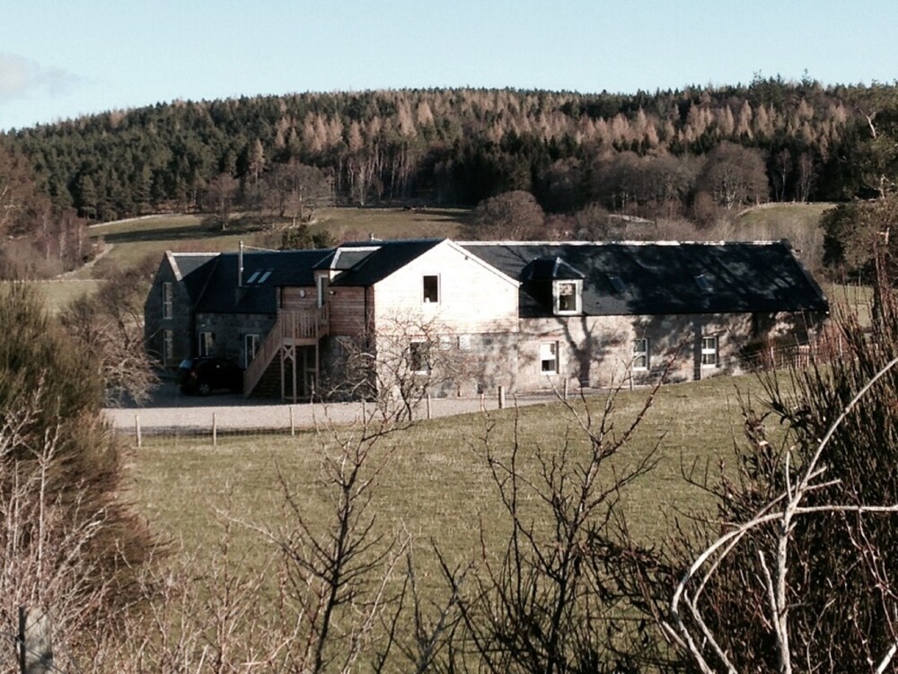 Mill of Dess Lodge & Mill Cottage — 4-Star Luxury Hotel in Aboyne, United Kingdom