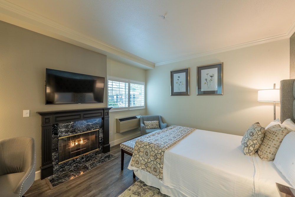 Geyserville Inn - photo 9