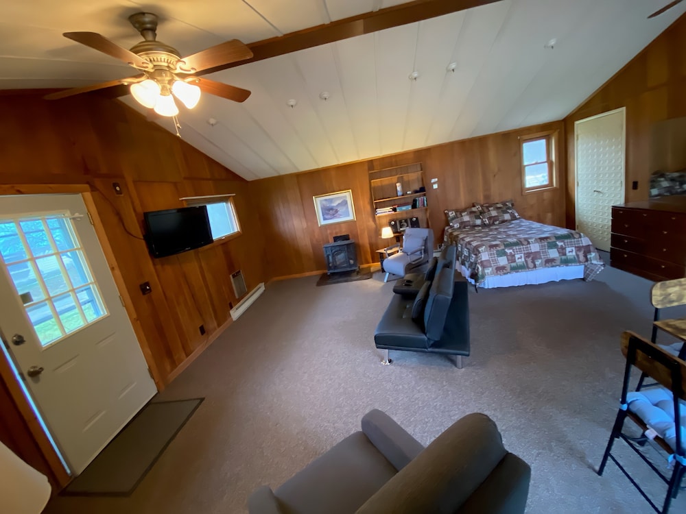 Gale River Motel - photo 35