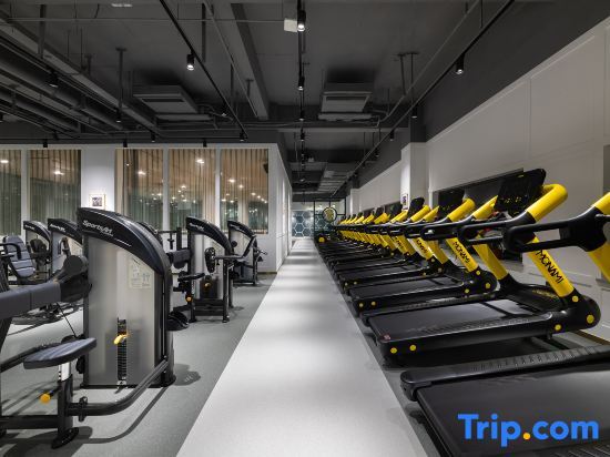 Crystal Orange Dandong China North Korea Yalu River Bridge Hotel in Dandong, People's Republic of China