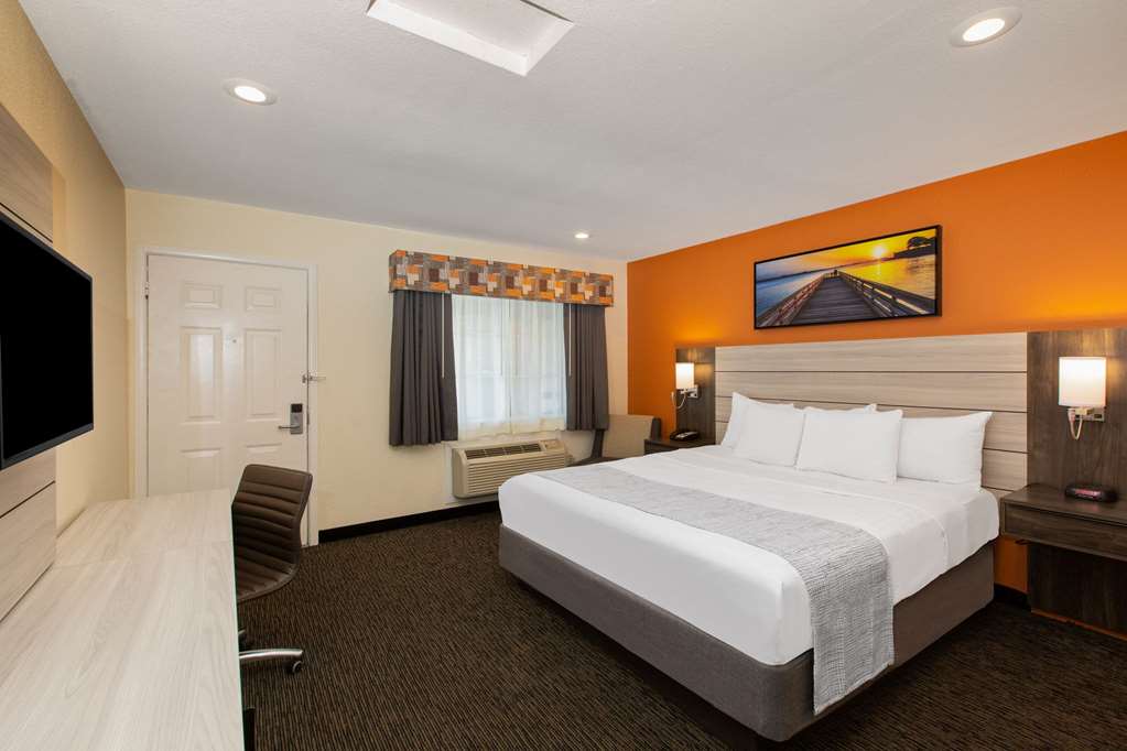Days Inn by Wyndham Monterey Fisherman's Wharf Aquarium - photo 6