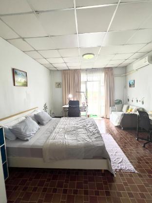 Private 3rd Floor Room - carbon neutral hotel in Unknown City