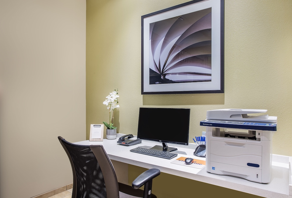Candlewood Suites Bowling Green by IHG - photo 27