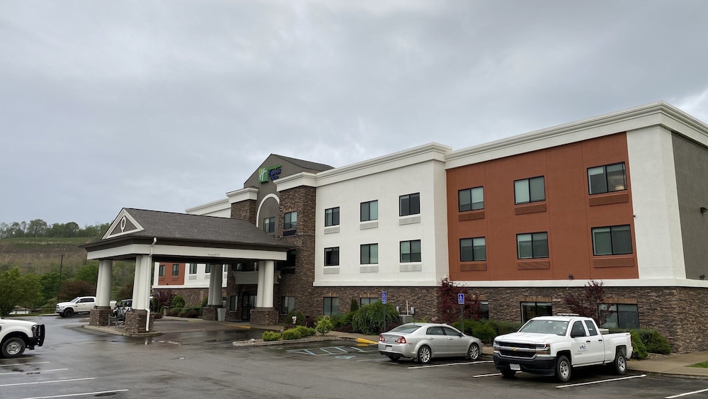 Holiday Inn Express Hotel & Suites Weston by IHG - photo 66