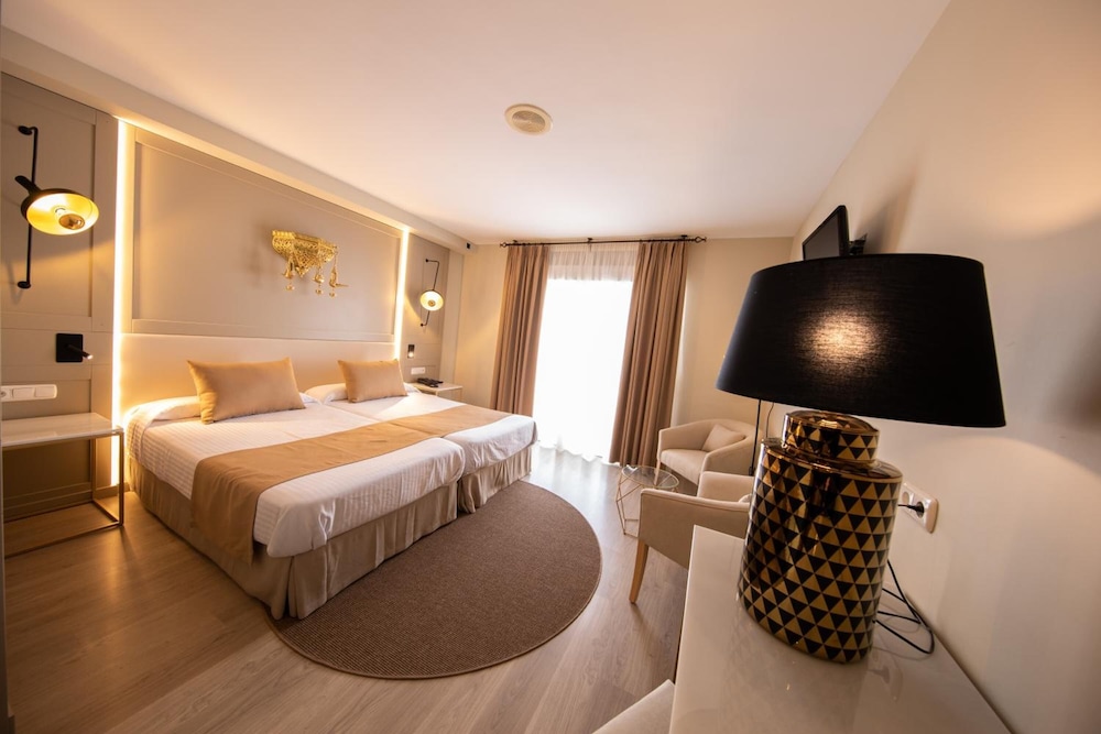 Hotel Casablanca - carbon neutral hotel in Almunecar