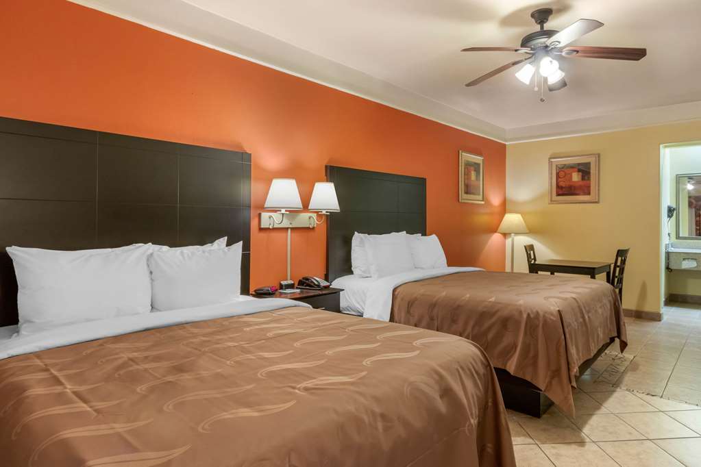 Quality Inn & Suites at The Outlets Mercedes Weslaco - photo 10