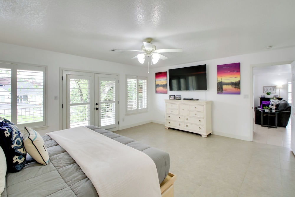 Lakefront Hot Springs Duplex w Shared Dock - photo 16