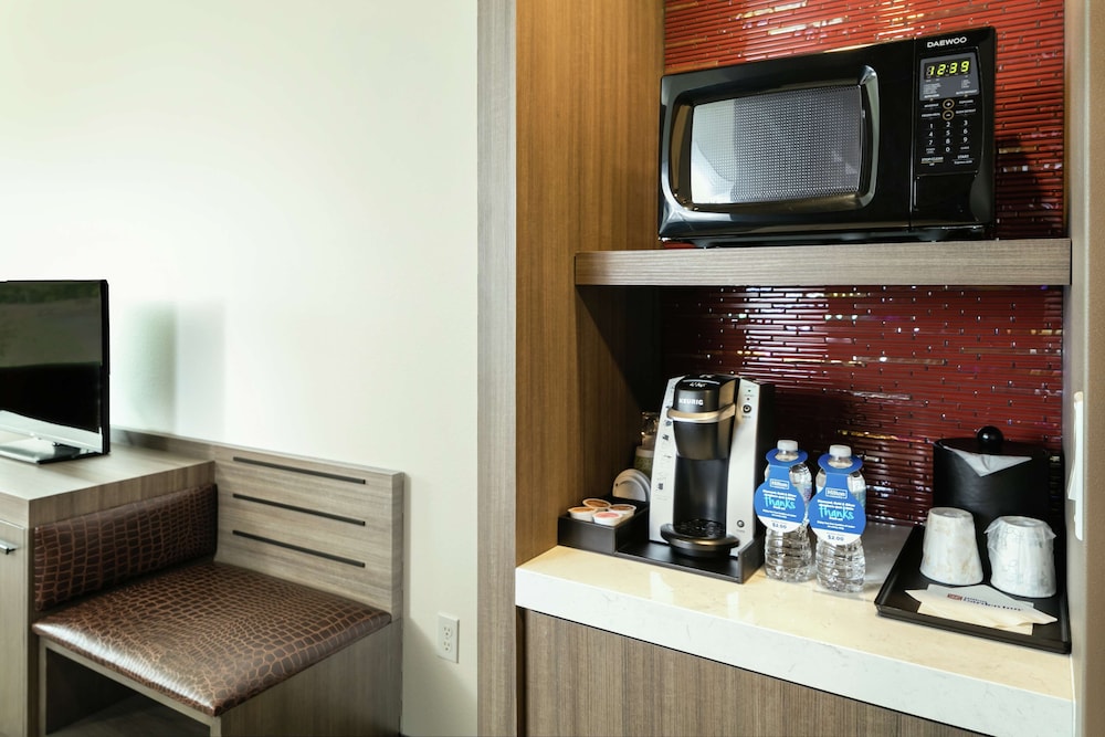 Hilton Garden Inn Wenatchee - photo 16