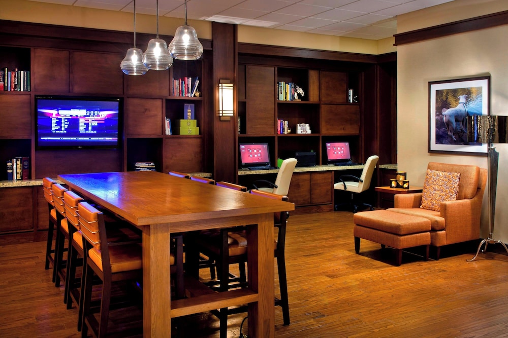 Trumbull Marriott Shelton - photo 18