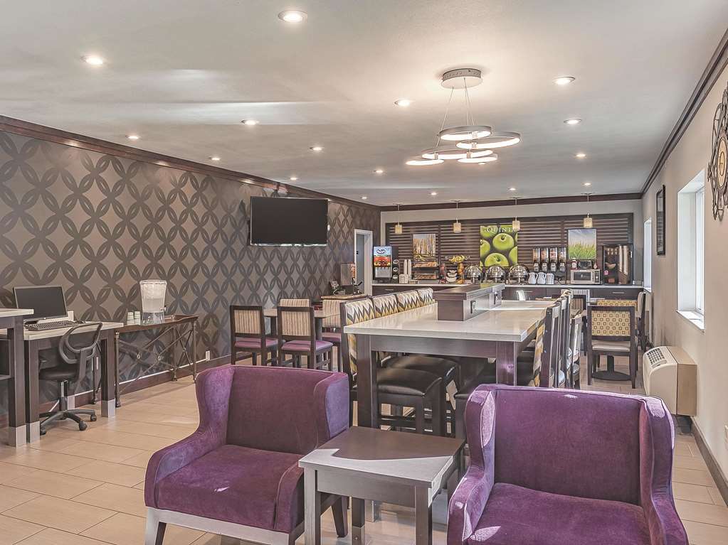 La Quinta Inn by Wyndham Olympia Lacey - photo 39