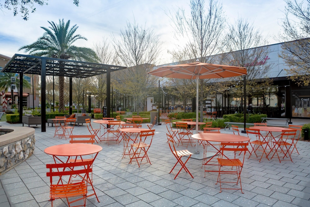 Hotel Indigo Gainesville Celebration Pointe by IHG - photo 46