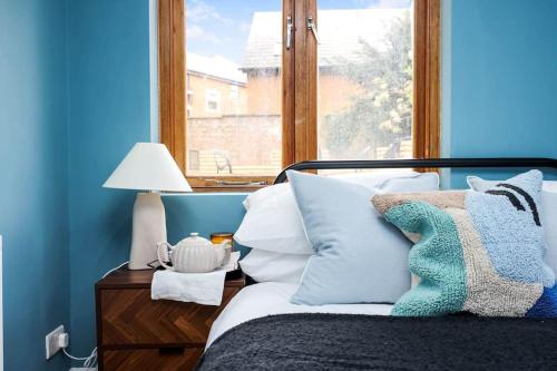 Classy&Stylish 2 bed flat near Camden — 4-Star Luxury Hotel in London, United Kingdom
