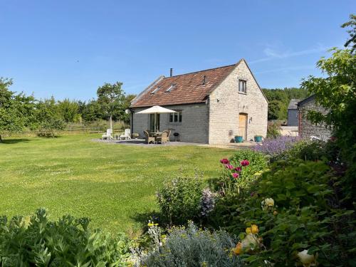 Yew Tree Cottage — 4-Star Luxury Hotel in Shepton Mallet, United Kingdom