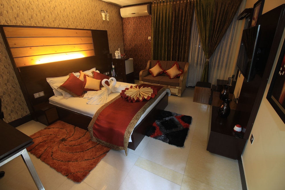 Tiger Garden Int Hotel in Khulna, Bangladesh