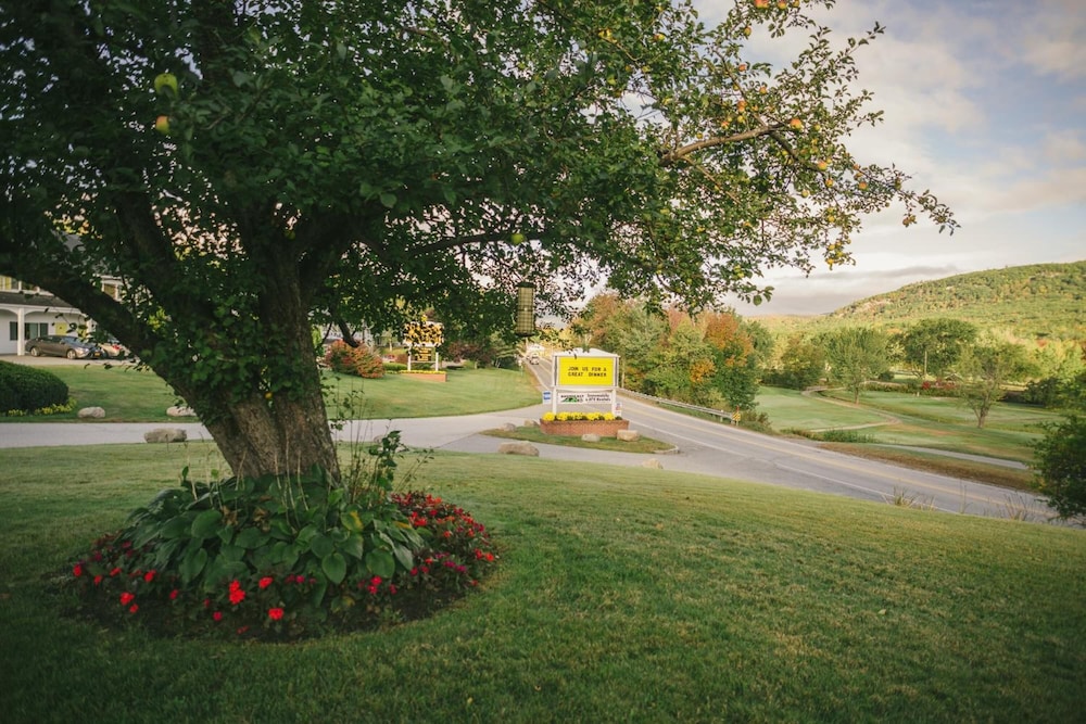 Town and Country Inn & Resort - photo 49