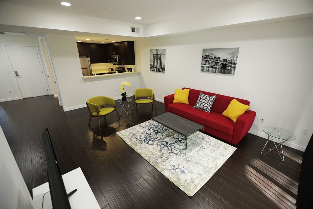 Hollywood Urban Residences - photo 8
