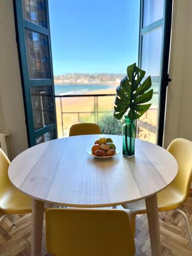 Atico Primera Linea Playa de San Lorenzo in Gijon, Spain