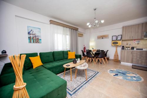 Luna's House — 4-Star Luxury Hotel in Asprovalta, Greece