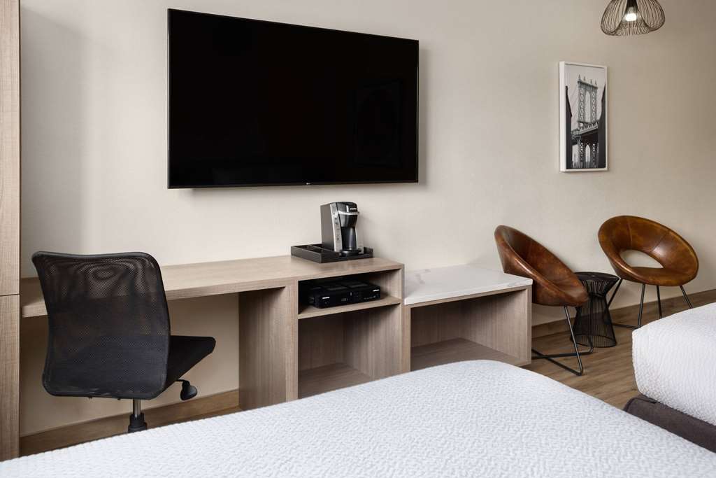 Ramada by Wyndham Bronx - photo 18