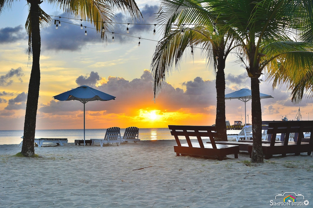 Arenas Beach Hotel Corn Island