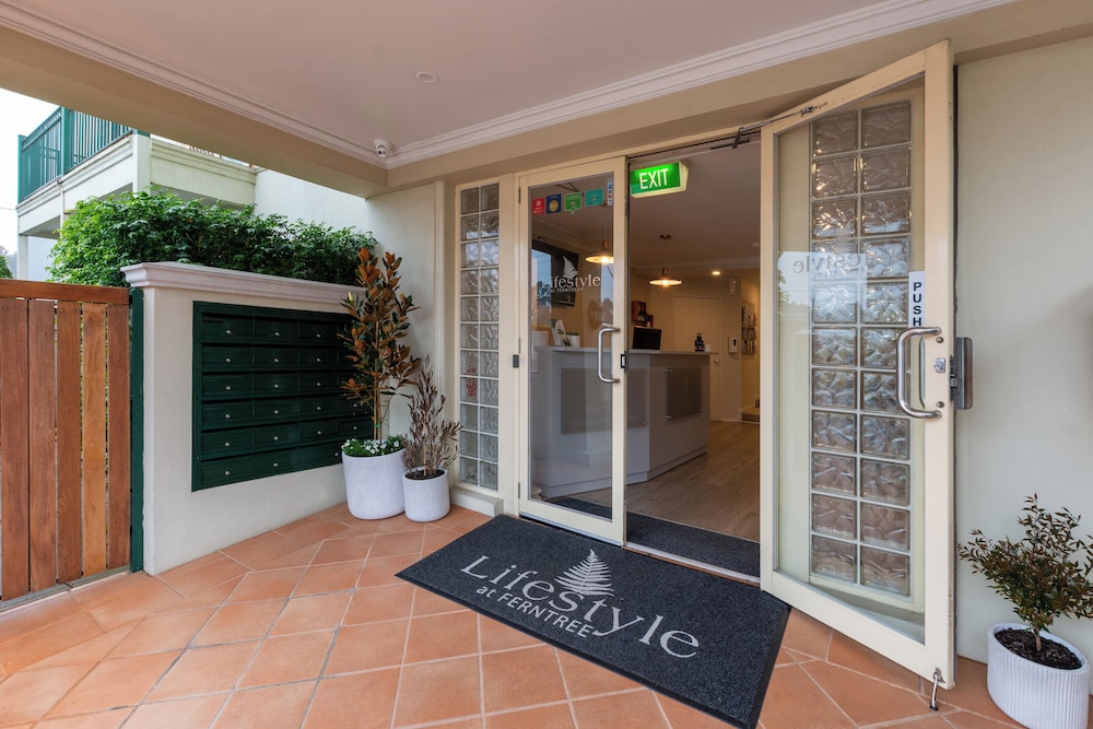 Lifestyle Apartments at Ferntree — 4-Star Luxury Hotel in Ferntree Gully, Australia