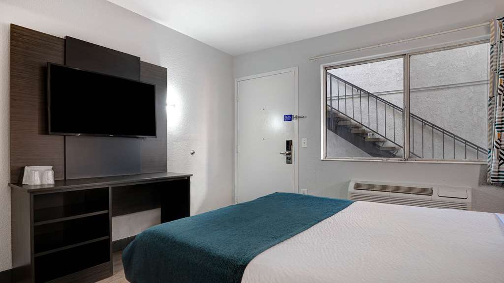 Motel 6 Bakersfield CA South - photo 11