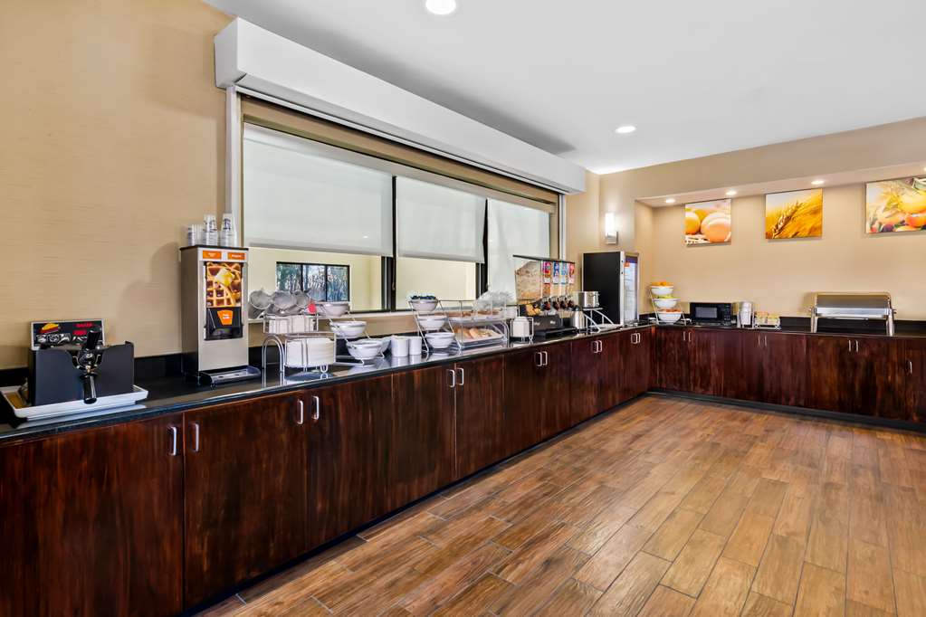 Comfort Suites Salem Roanoke I 81 - photo 37