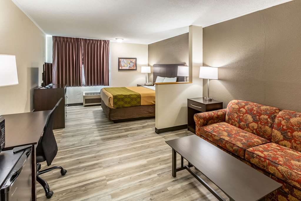 Econo Lodge Inn & Suites Newton - photo 22