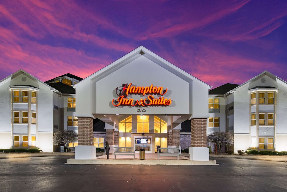 Hampton Inn & Suites Chicago Hoffman Estates - featured photo