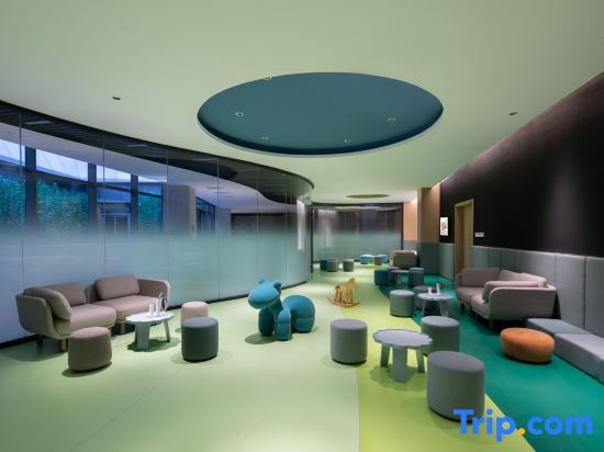 Tujia Somerset Yunlong Lake Xuzhou Serviced Residence — 4-Star Luxury Hotel in Xuzhou, People's Republic of China