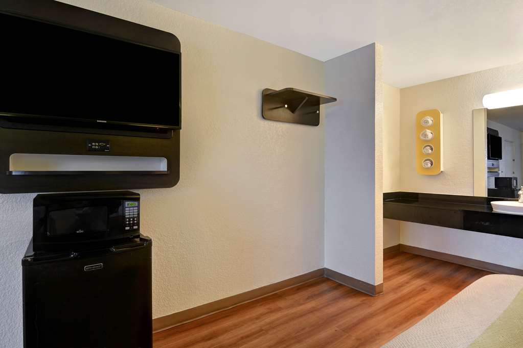 Motel 6 Destin FL - photo 16