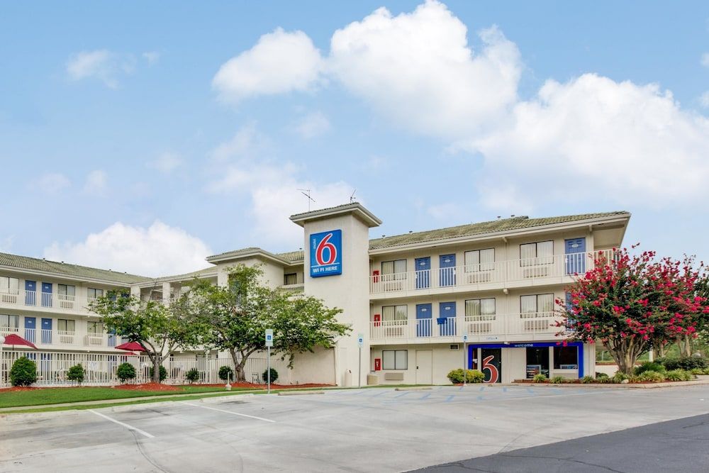 Motel 6 Columbia West - photo 29