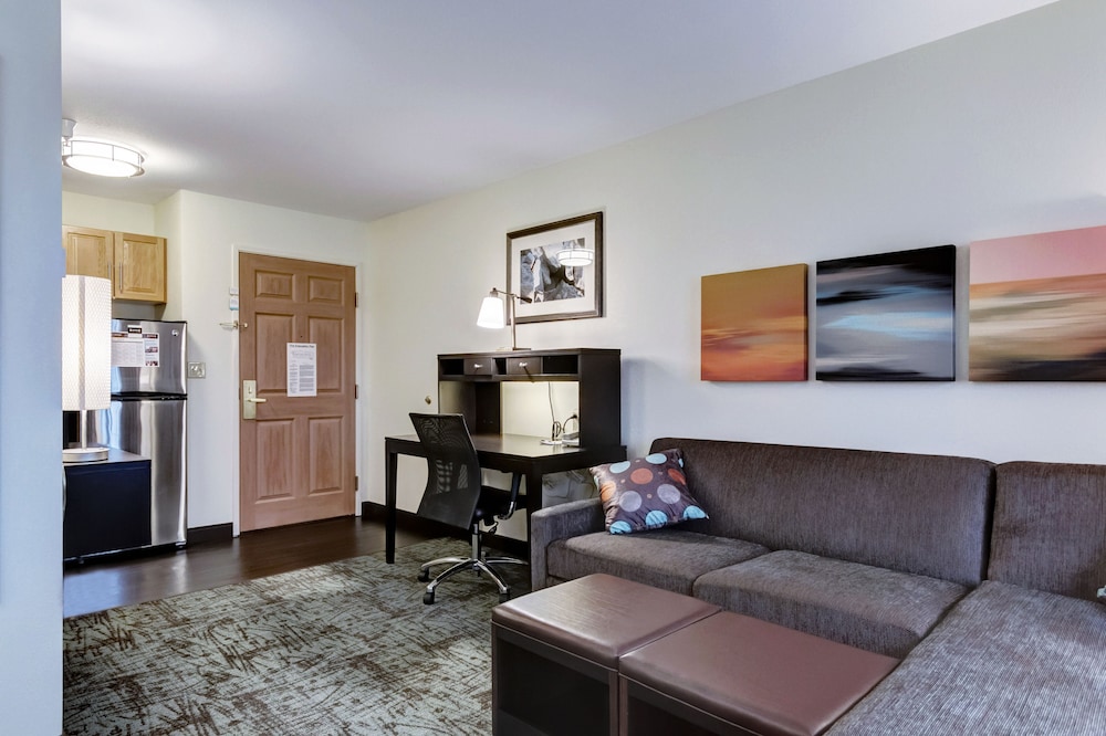 Staybridge Suites O'Fallon Chesterfield by IHG - photo 13