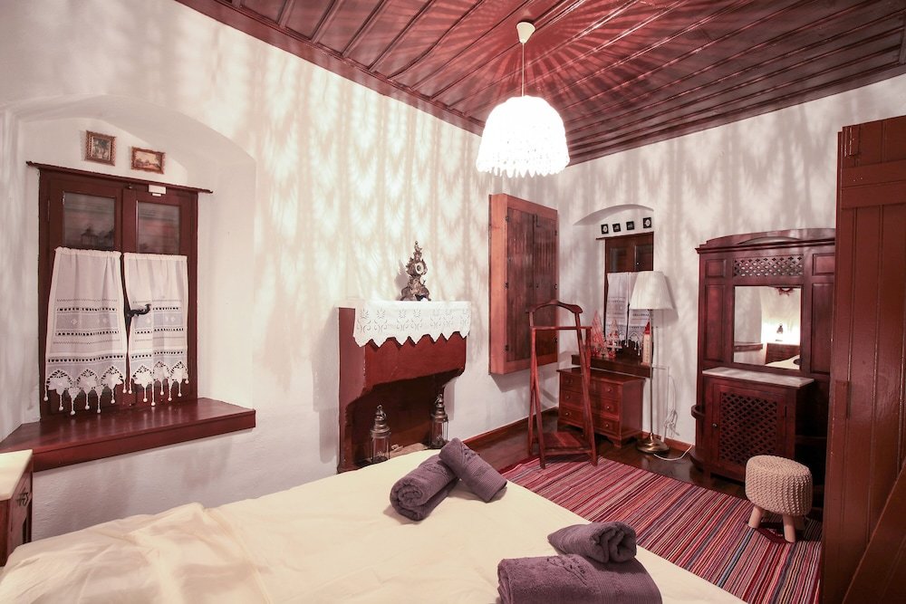 Dandy Villas Amfiklia Pasithea Stunning View Fireplace Parking — 4-Star Luxury Hotel in Amfikleia, Greece