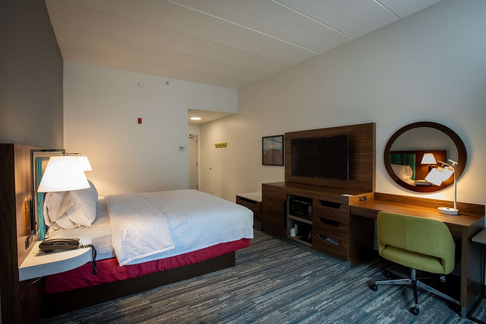 Hampton Inn Seaford - photo 15