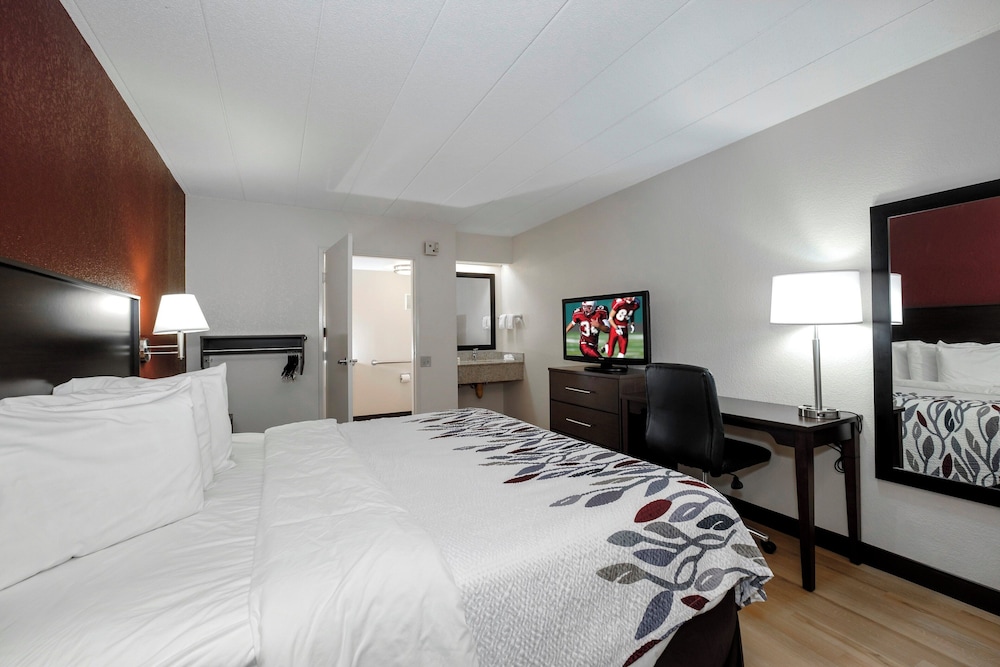 Red Roof Inn Cleveland Medina pet-friendly hotel Medina