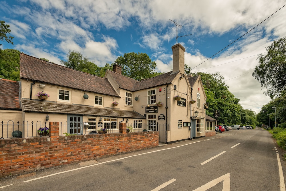 The Shakespeare Inn — hotel in Telford