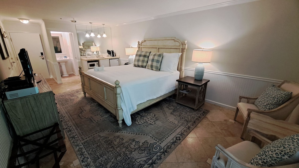 Saint Simons Inn by the Lighthouse - photo 24